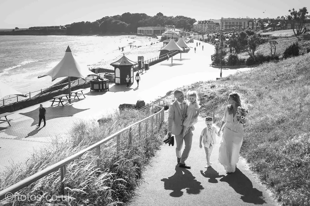 Chris Francis Photography - documentary wedding photographer