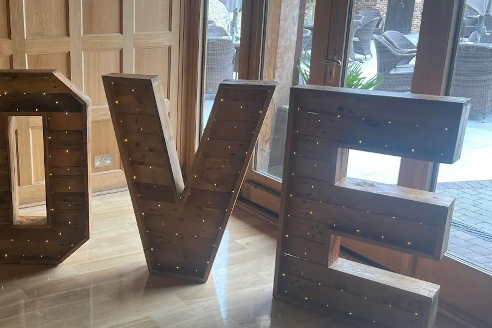 Elaborate Sign Hire