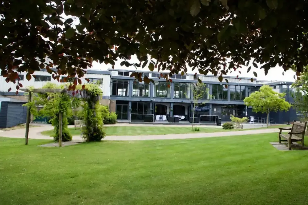 Metropolitan Bushey