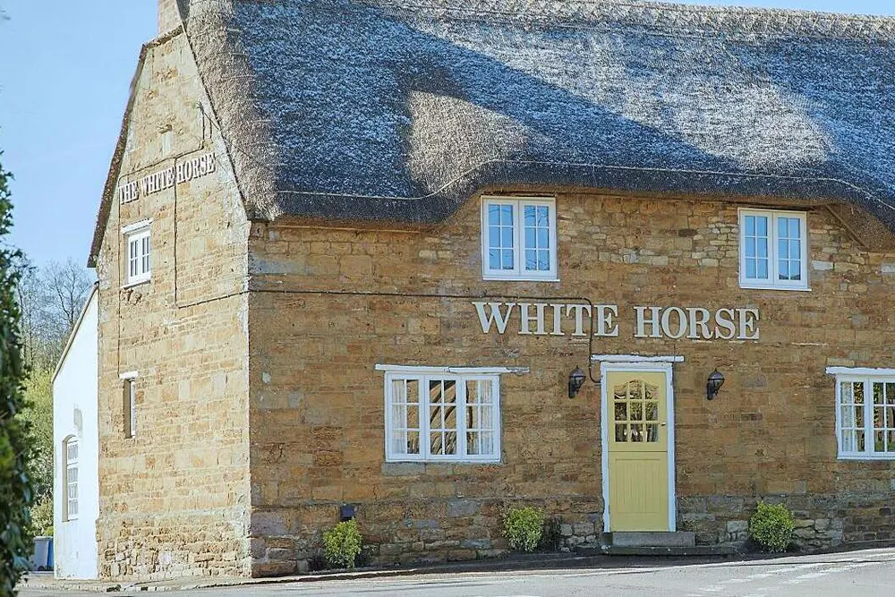 White Horse Inn & Restaurant